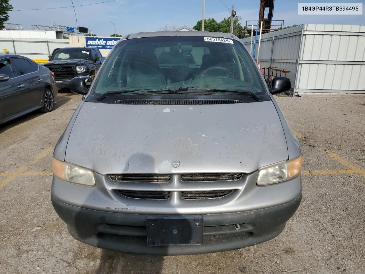 1996 Dodge Grand Caravan Se VIN: 1B4GP44R3TB394495 Lot: 56575424