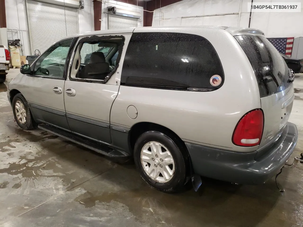 1996 Dodge Grand Caravan Le VIN: 1B4GP54L7TB361937 Lot: 71636564