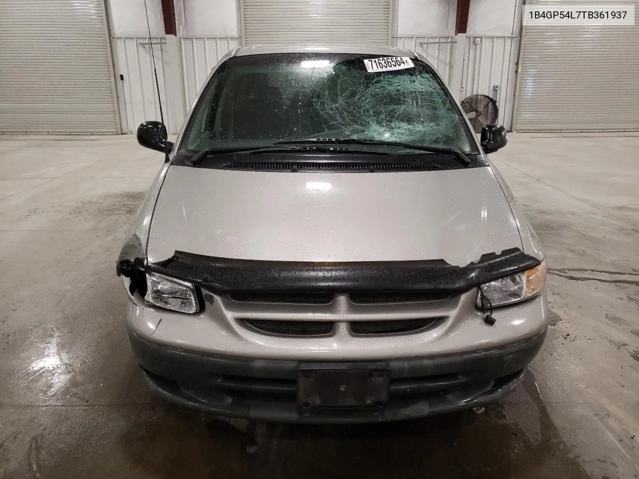 1996 Dodge Grand Caravan Le VIN: 1B4GP54L7TB361937 Lot: 71636564