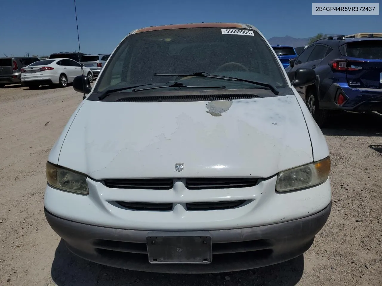 2B4GP44R5VR372437 1997 Dodge Grand Caravan Se