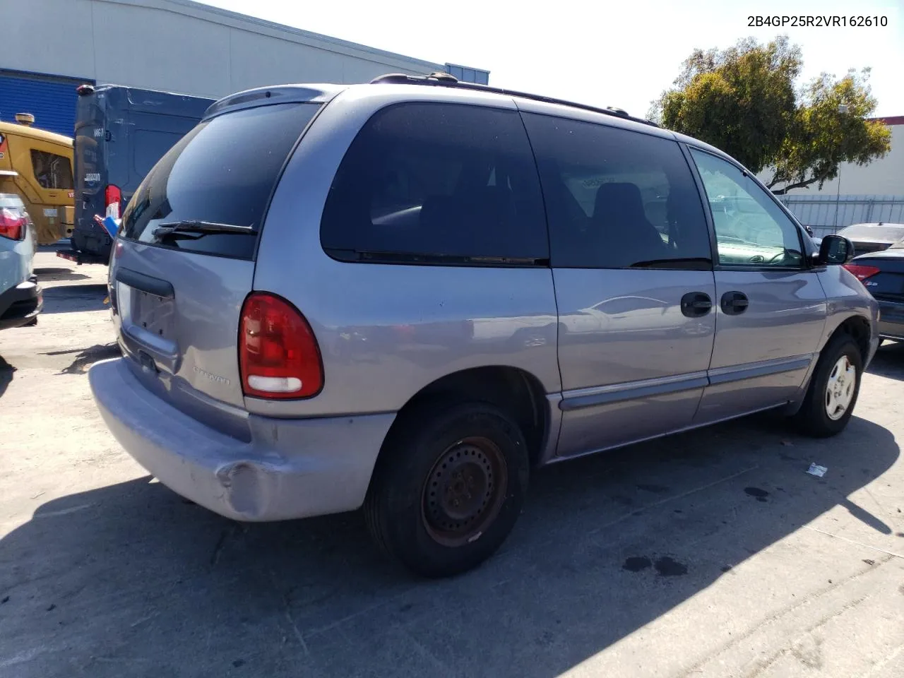 1997 Dodge Caravan VIN: 2B4GP25R2VR162610 Lot: 56758394