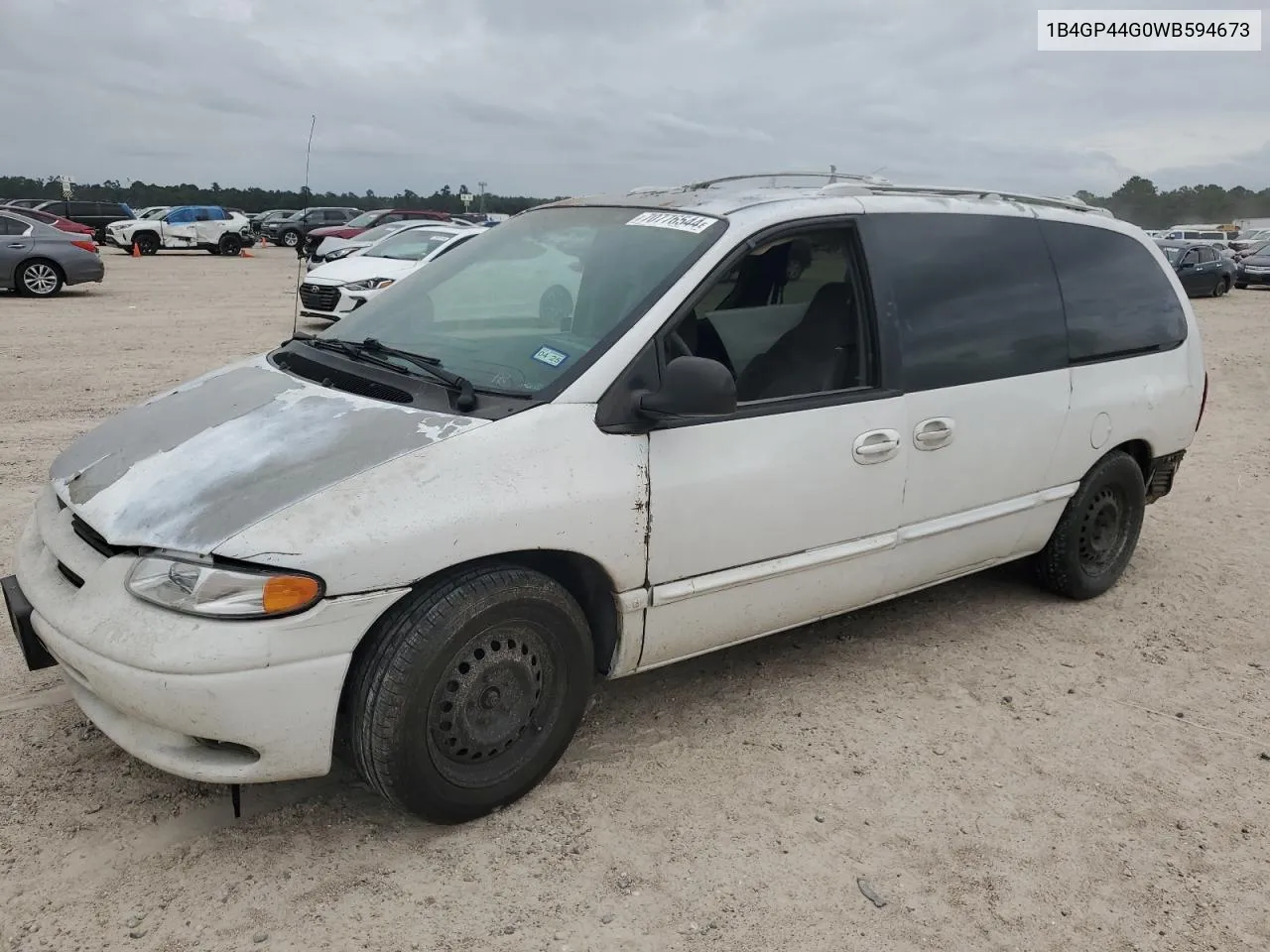 1998 Dodge Grand Caravan Se VIN: 1B4GP44G0WB594673 Lot: 70776544