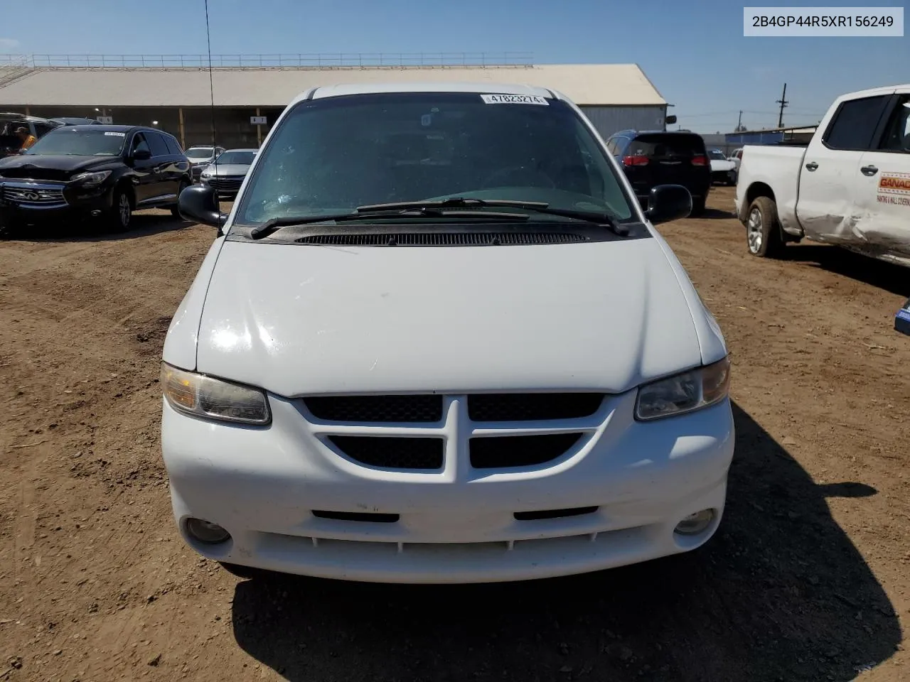 2B4GP44R5XR156249 1999 Dodge Grand Caravan Se