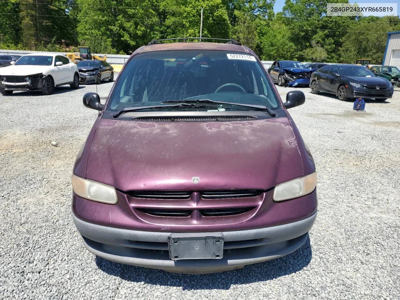 2000 Dodge Grand Caravan VIN: 2B4GP243XYR665819 Lot: 52272114