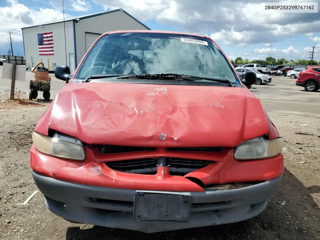 2B4GP2532YR767162 2000 Dodge Caravan