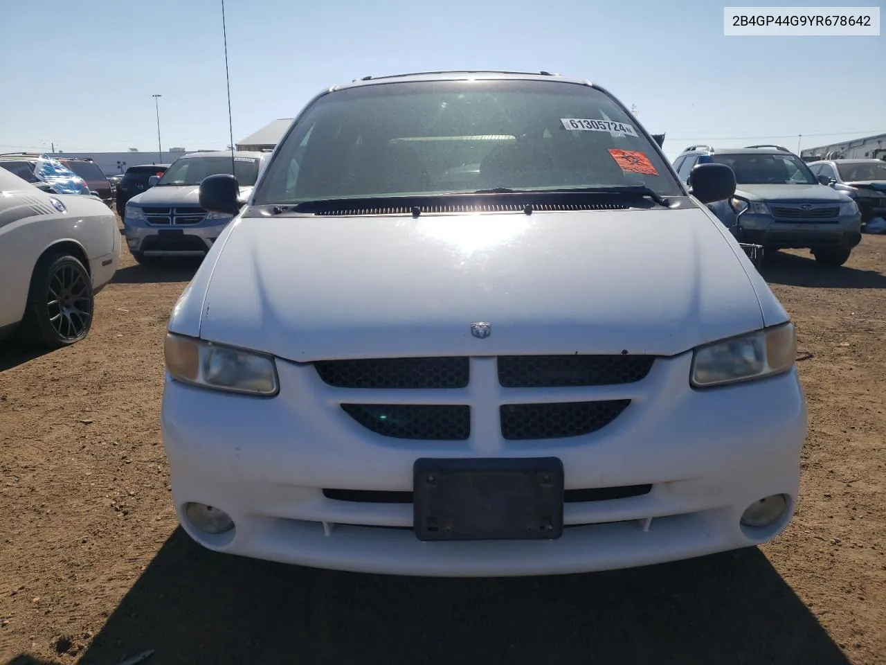 2000 Dodge Grand Caravan Se VIN: 2B4GP44G9YR678642 Lot: 61305724