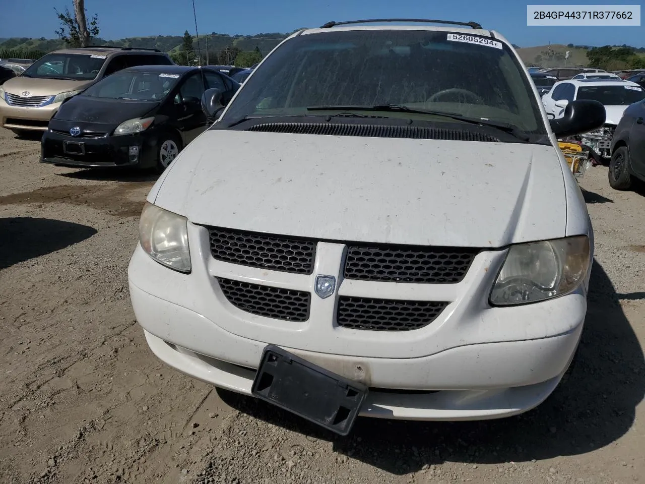 2001 Dodge Grand Caravan Sport VIN: 2B4GP44371R377662 Lot: 52605294