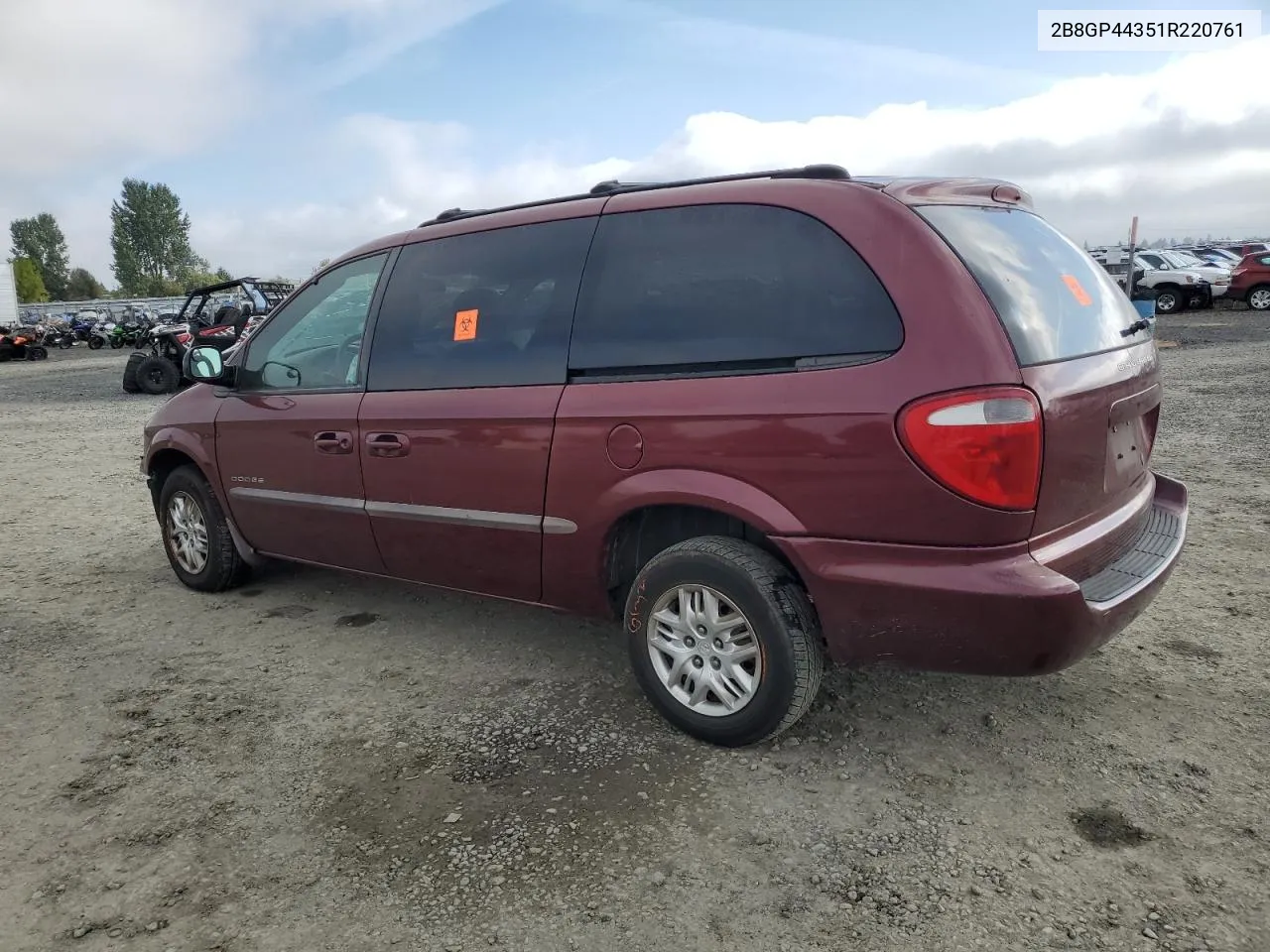 2001 Dodge Grand Caravan Sport VIN: 2B8GP44351R220761 Lot: 71050134