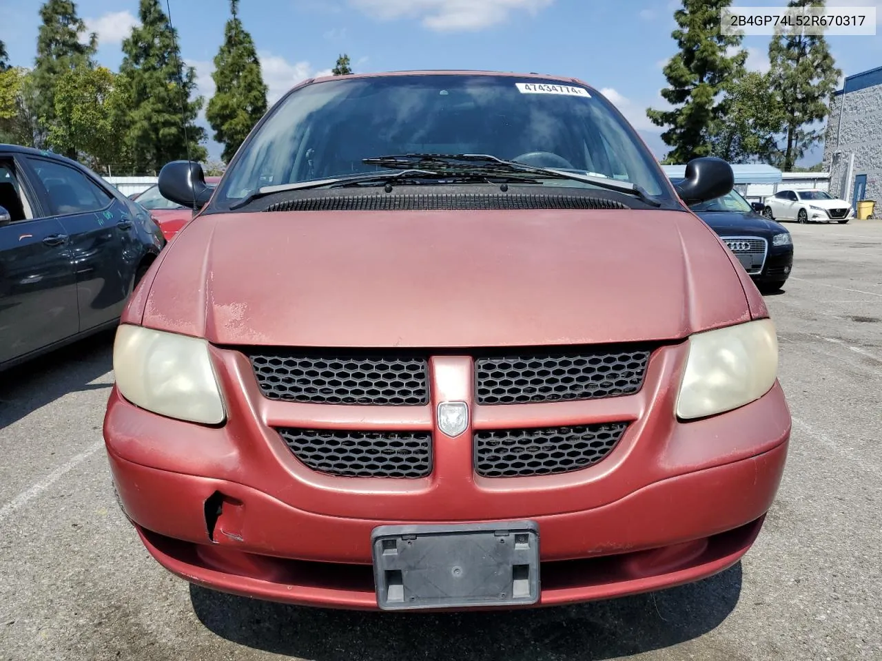 2002 Dodge Grand Caravan Ex VIN: 2B4GP74L52R670317 Lot: 47434774