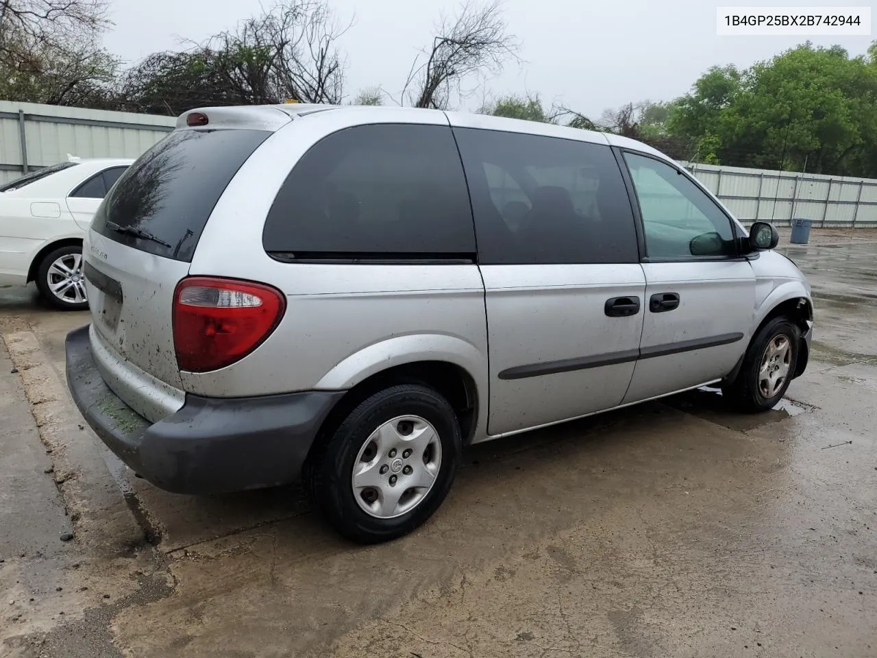 2002 Dodge Caravan Se VIN: 1B4GP25BX2B742944 Lot: 47550484