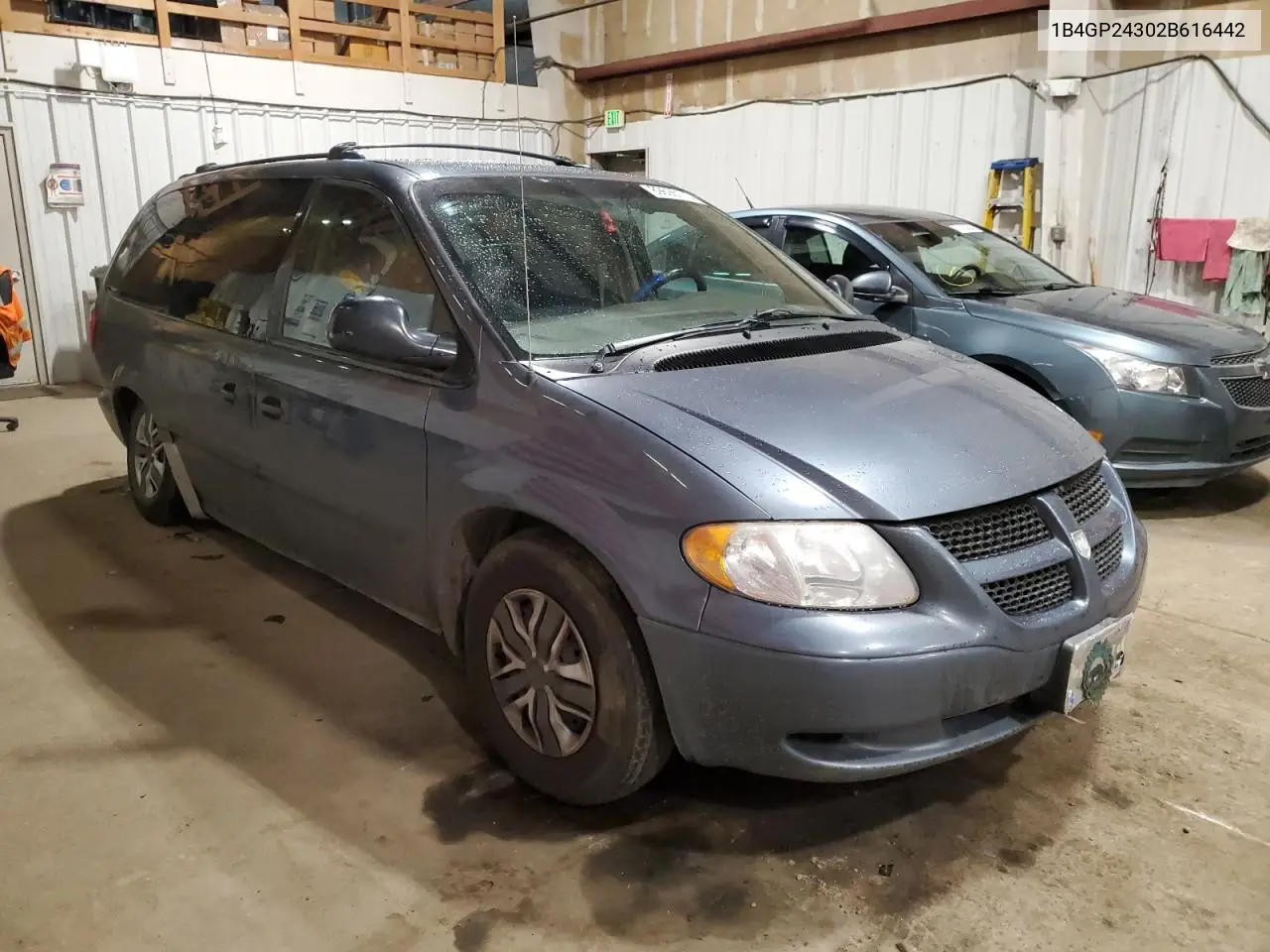 1B4GP24302B616442 2002 Dodge Grand Caravan Se