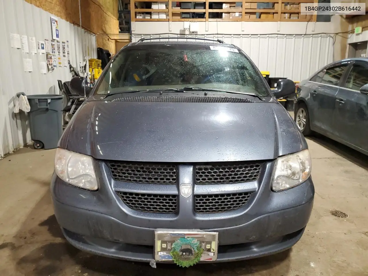 1B4GP24302B616442 2002 Dodge Grand Caravan Se