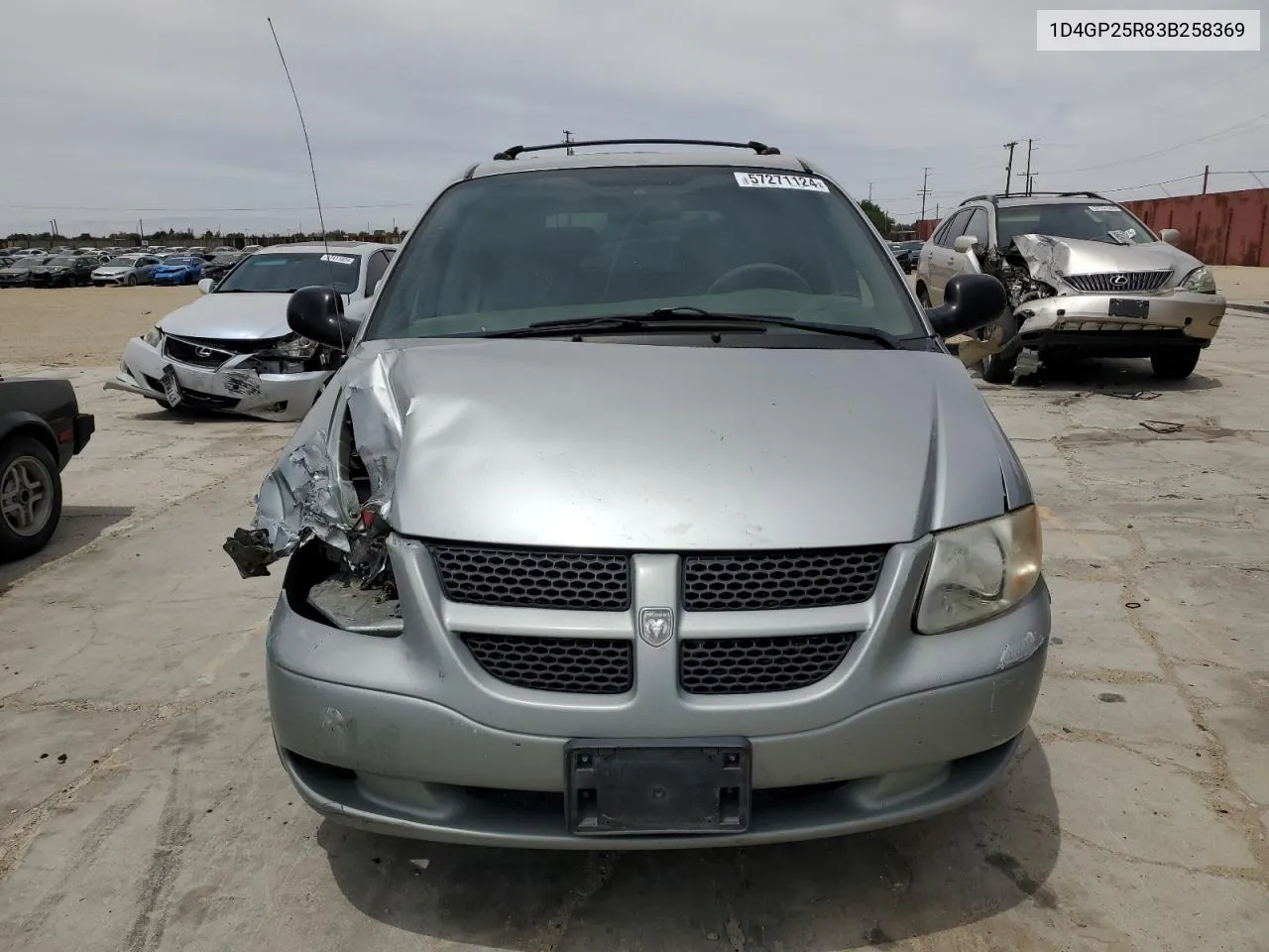 1D4GP25R83B258369 2003 Dodge Caravan Se