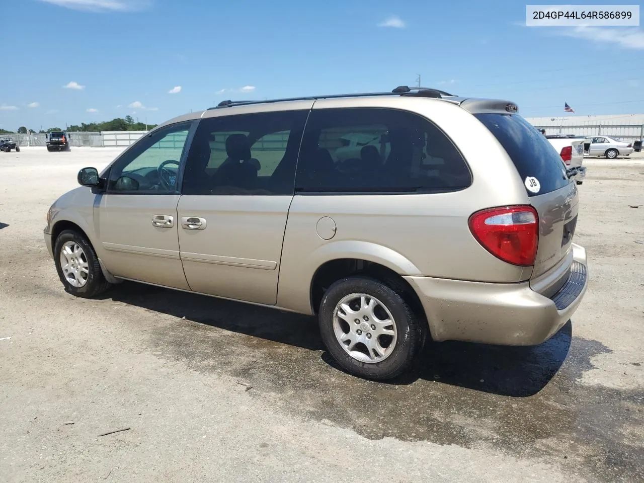 2004 Dodge Grand Caravan Sxt VIN: 2D4GP44L64R586899 Lot: 55422144