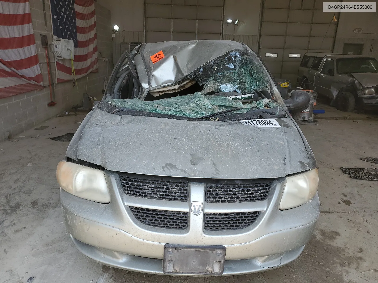 1D4GP24R64B555000 2004 Dodge Grand Caravan Se