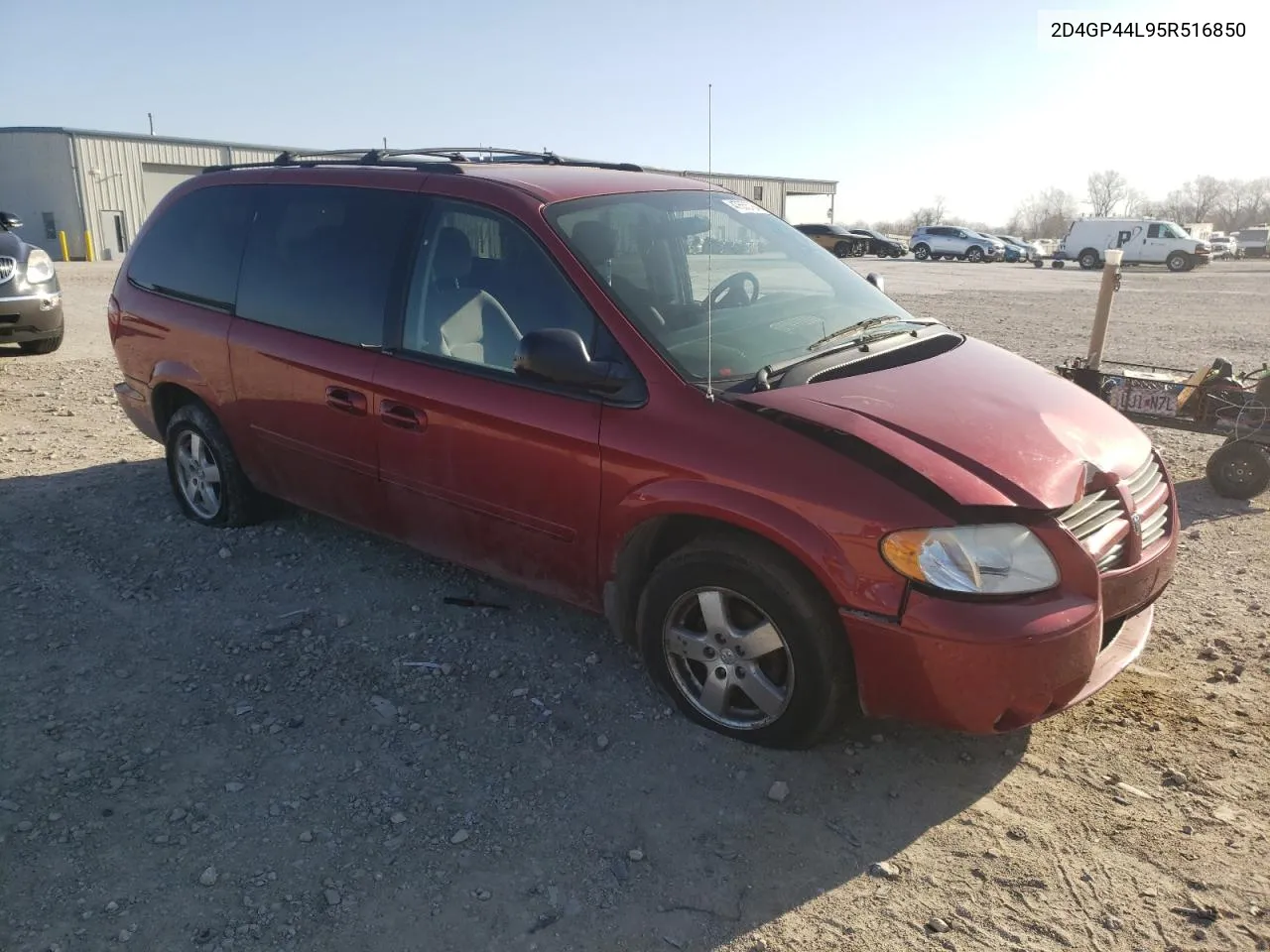 2D4GP44L95R516850 2005 Dodge Grand Caravan Sxt