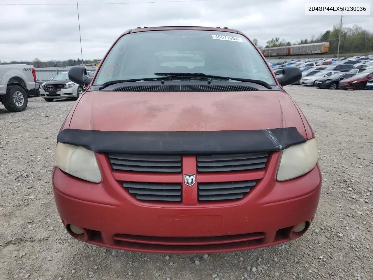 2D4GP44LX5R230036 2005 Dodge Grand Caravan Sxt