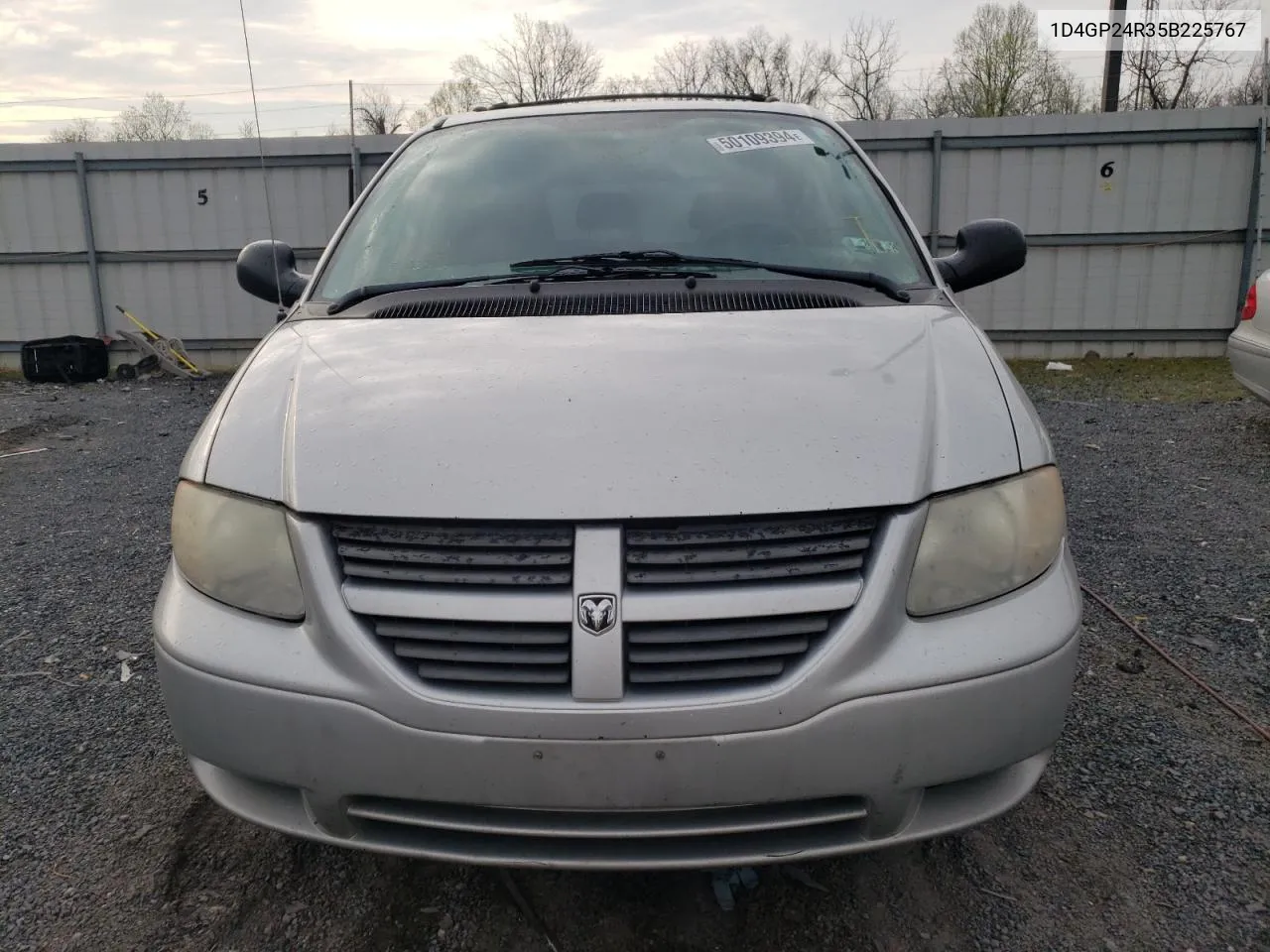 2005 Dodge Grand Caravan Se VIN: 1D4GP24R35B225767 Lot: 50109394