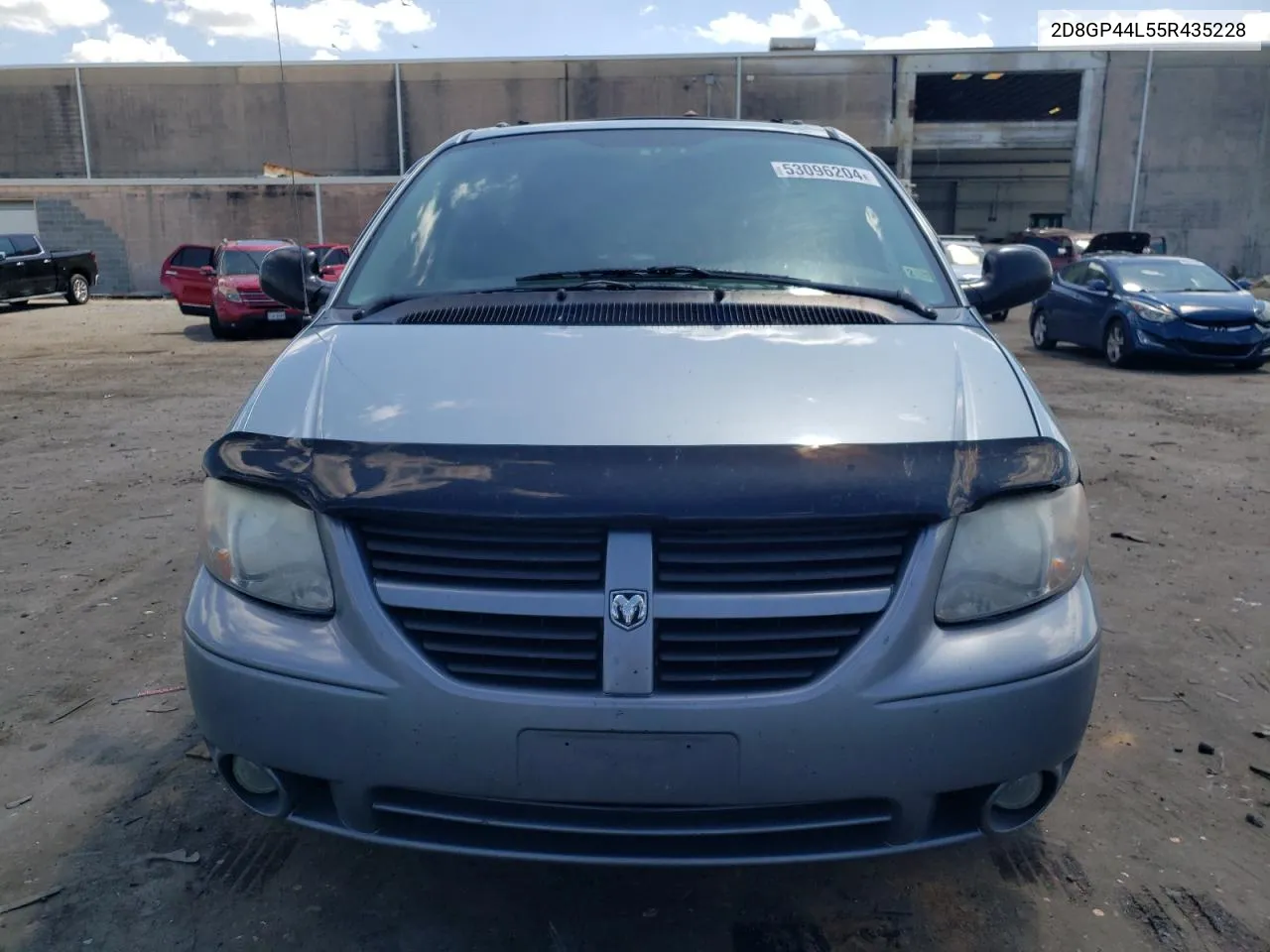 2D8GP44L55R435228 2005 Dodge Grand Caravan Sxt