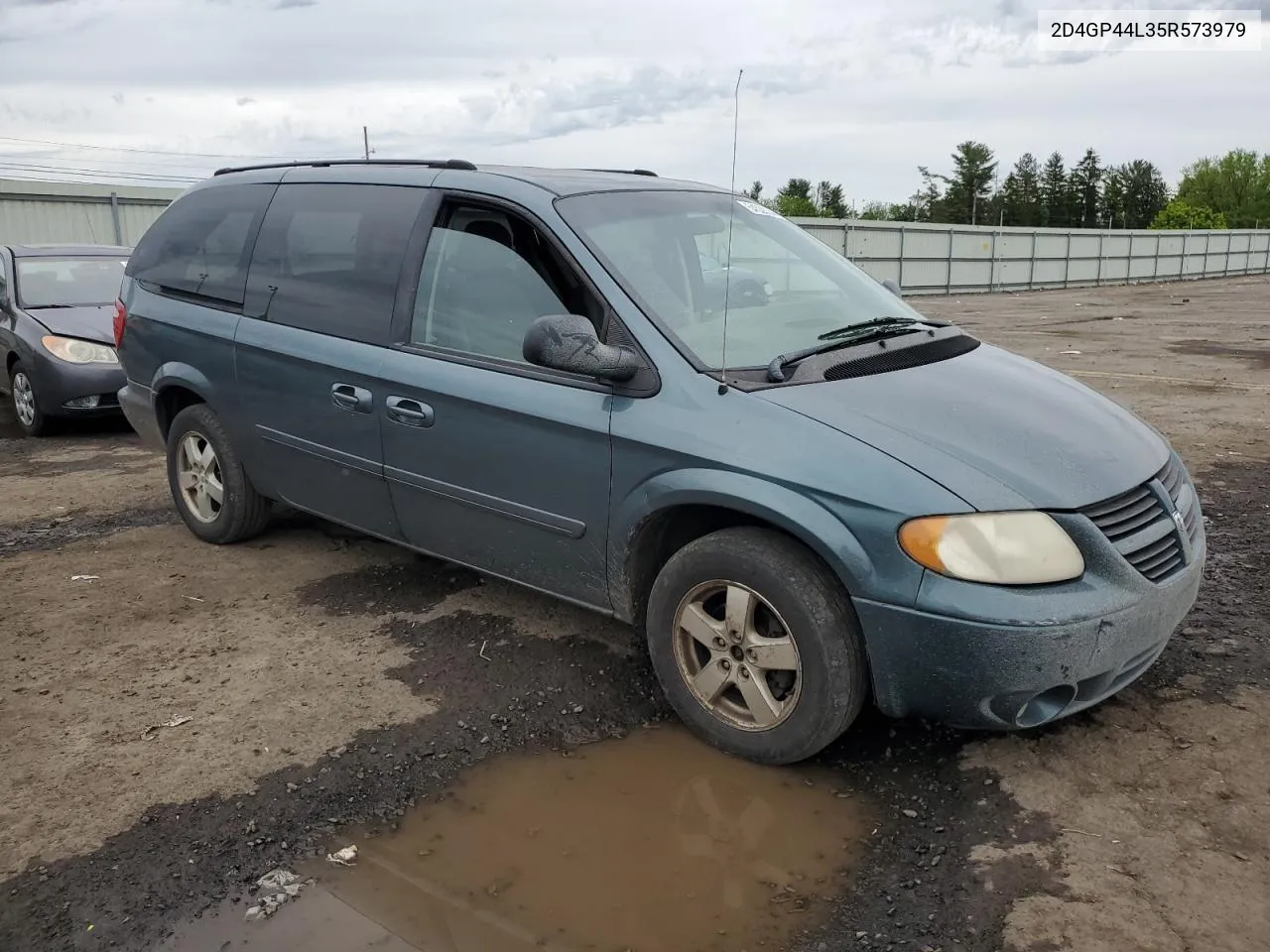 2D4GP44L35R573979 2005 Dodge Grand Caravan Sxt