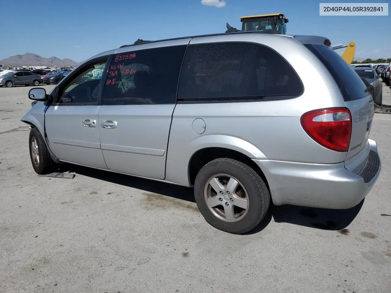 2005 Dodge Grand Caravan Sxt VIN: 2D4GP44L05R392841 Lot: 54596074