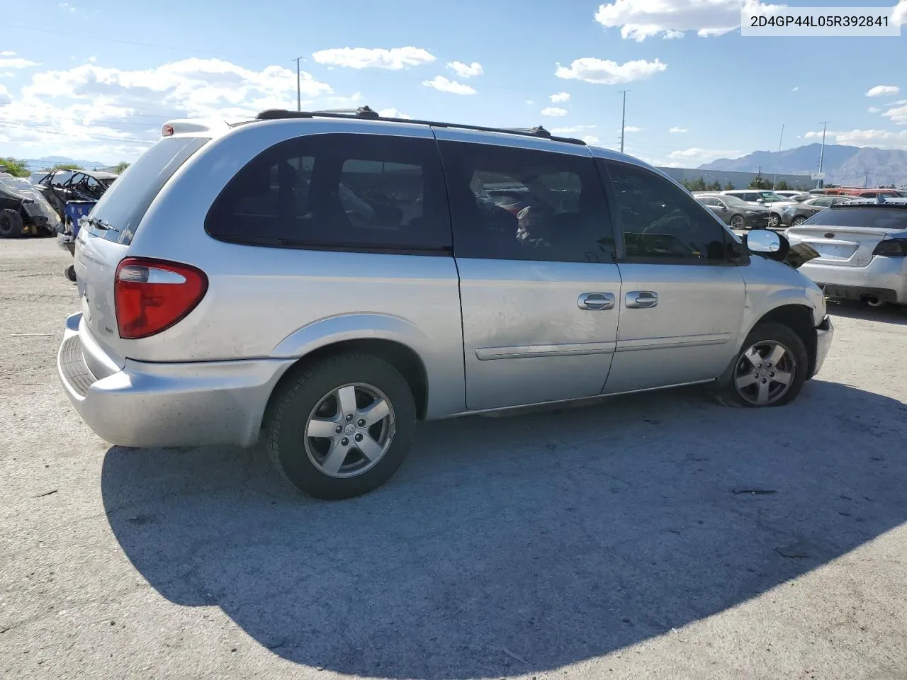 2005 Dodge Grand Caravan Sxt VIN: 2D4GP44L05R392841 Lot: 54596074