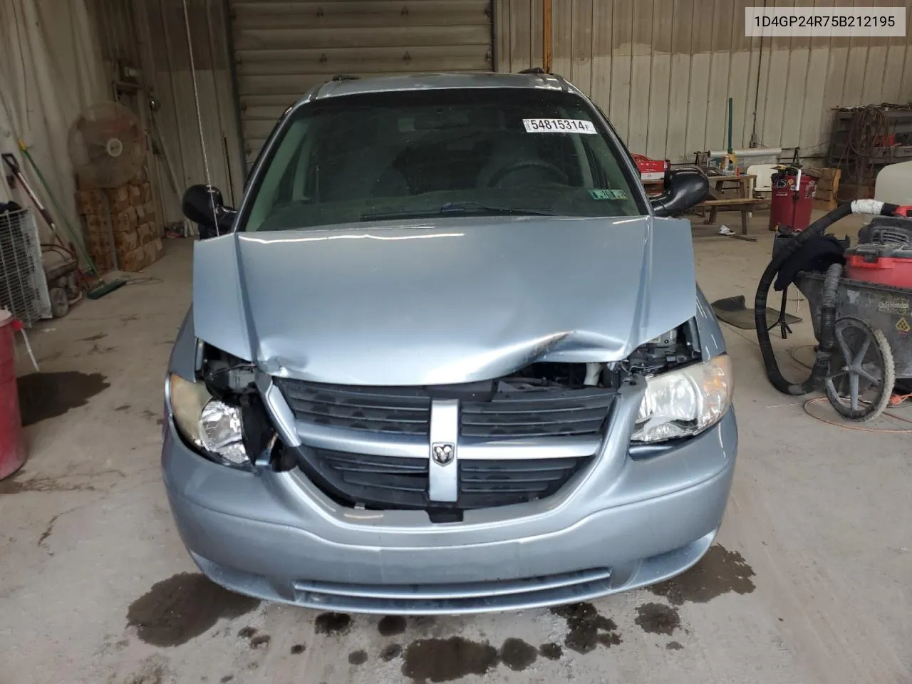 2005 Dodge Grand Caravan Se VIN: 1D4GP24R75B212195 Lot: 54815314