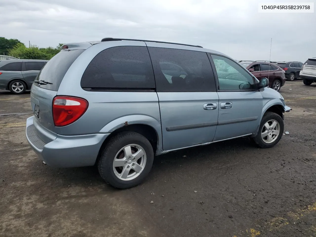 2005 Dodge Caravan Sxt VIN: 1D4GP45R35B239758 Lot: 55310884