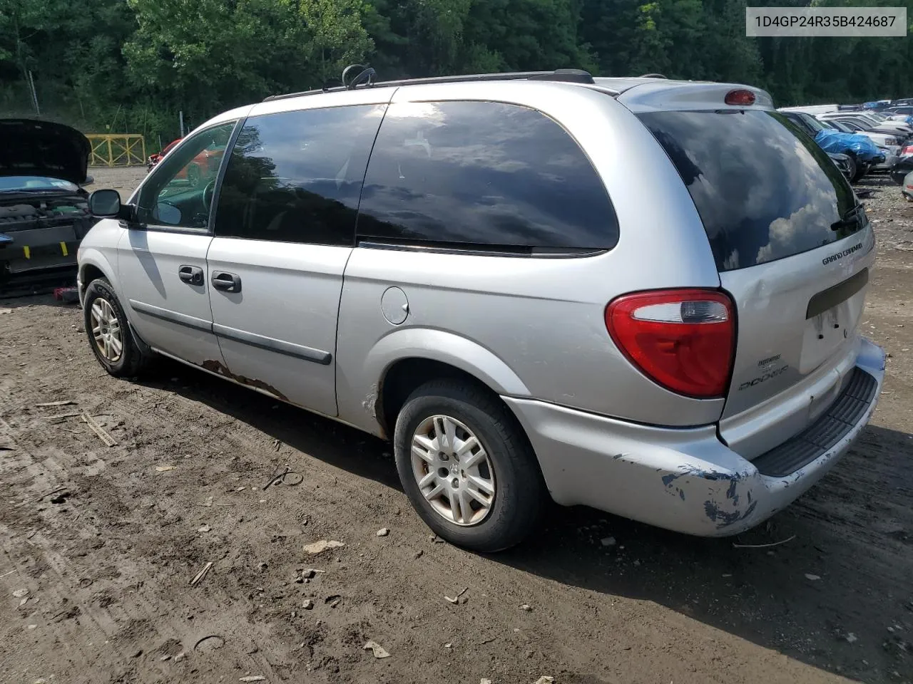 2005 Dodge Grand Caravan Se VIN: 1D4GP24R35B424687 Lot: 56072174