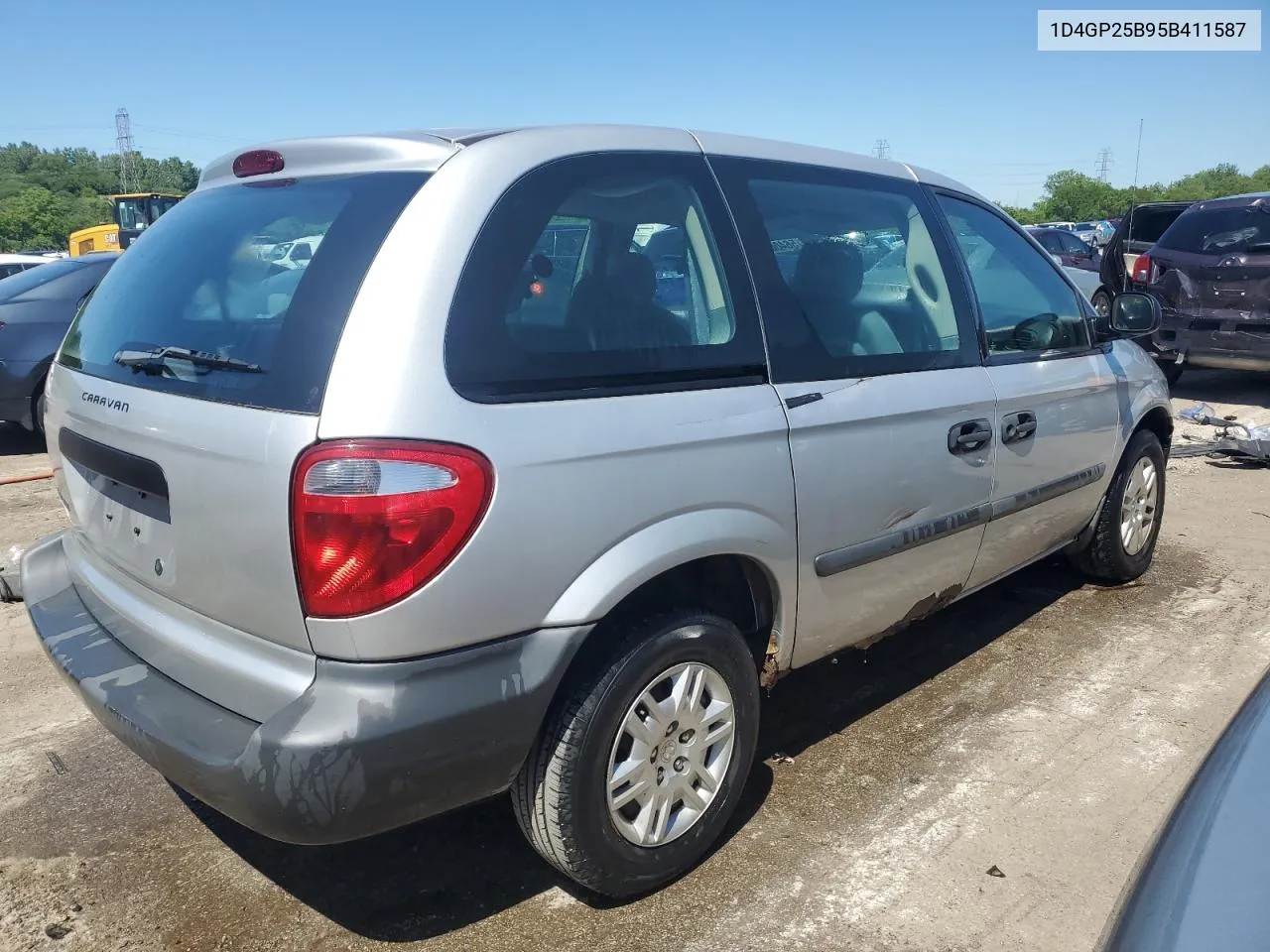 2005 Dodge Caravan Se VIN: 1D4GP25B95B411587 Lot: 56400374