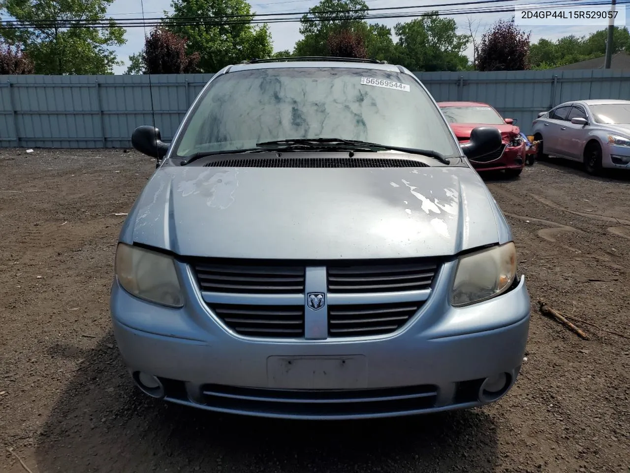 2D4GP44L15R529057 2005 Dodge Grand Caravan Sxt