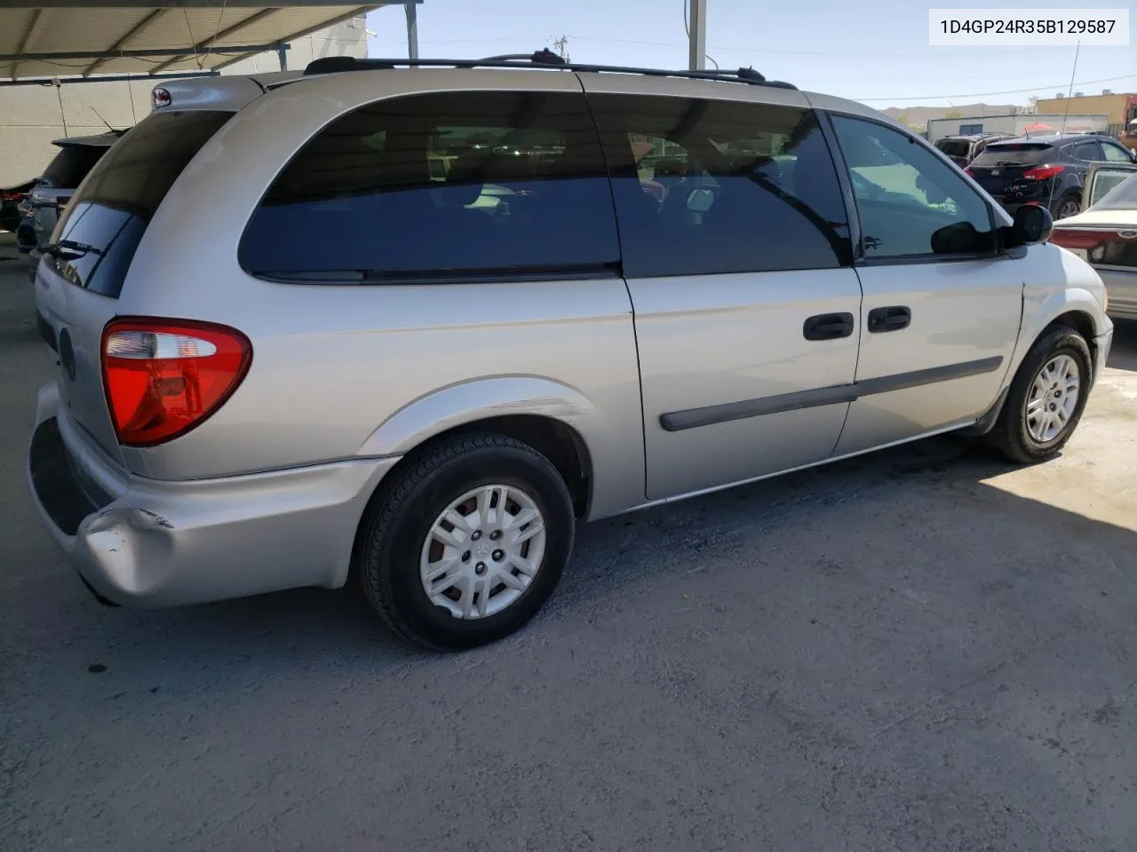 2005 Dodge Grand Caravan Se VIN: 1D4GP24R35B129587 Lot: 59804574