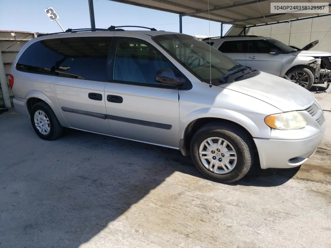 2005 Dodge Grand Caravan Se VIN: 1D4GP24R35B129587 Lot: 59804574