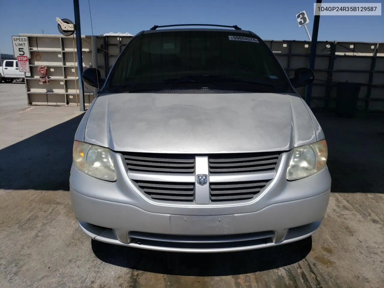 1D4GP24R35B129587 2005 Dodge Grand Caravan Se