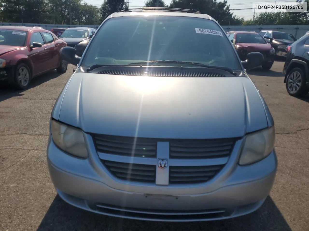 2005 Dodge Grand Caravan Se VIN: 1D4GP24R35B126706 Lot: 66764004