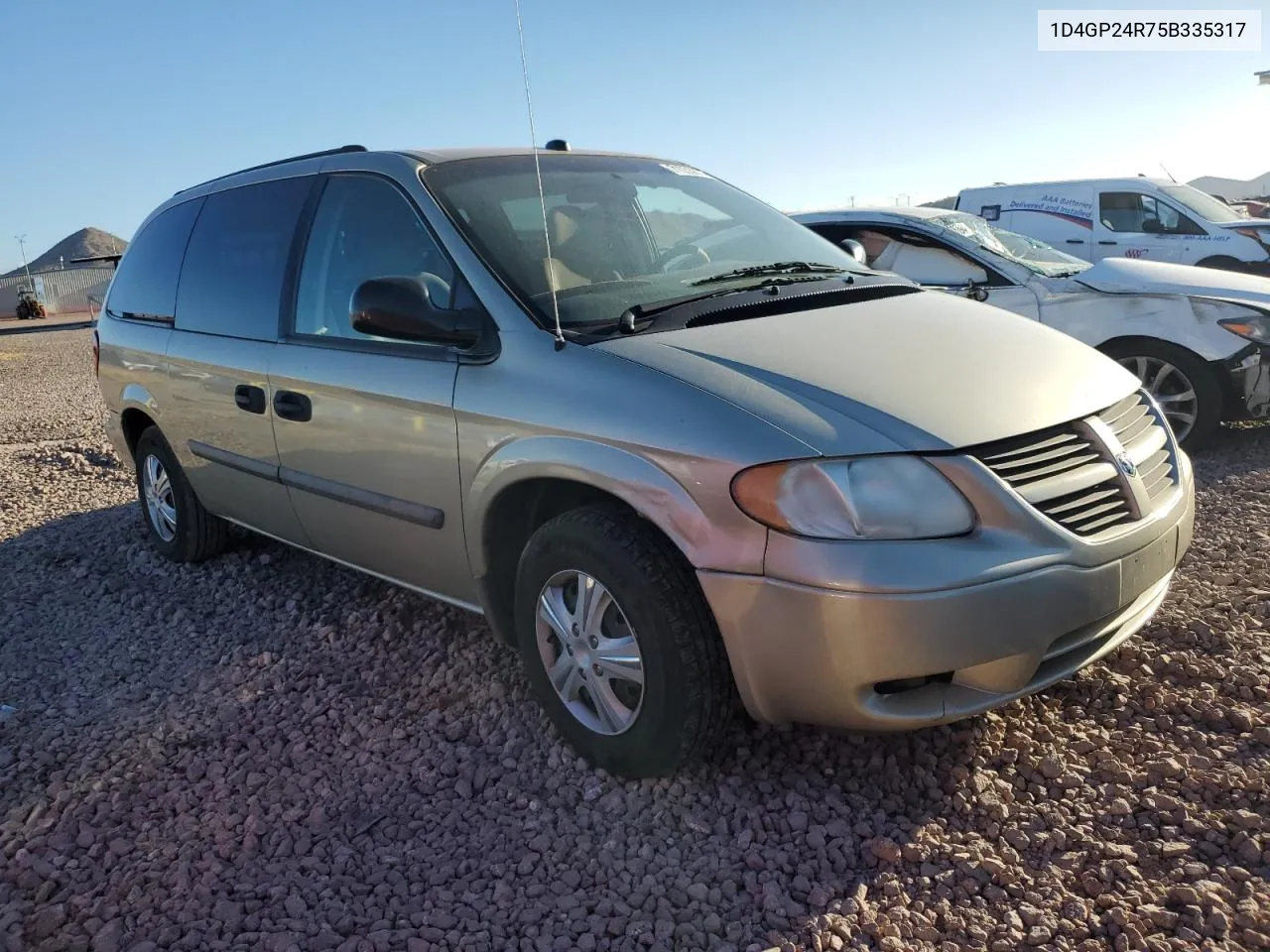 2005 Dodge Grand Caravan Se VIN: 1D4GP24R75B335317 Lot: 71033874