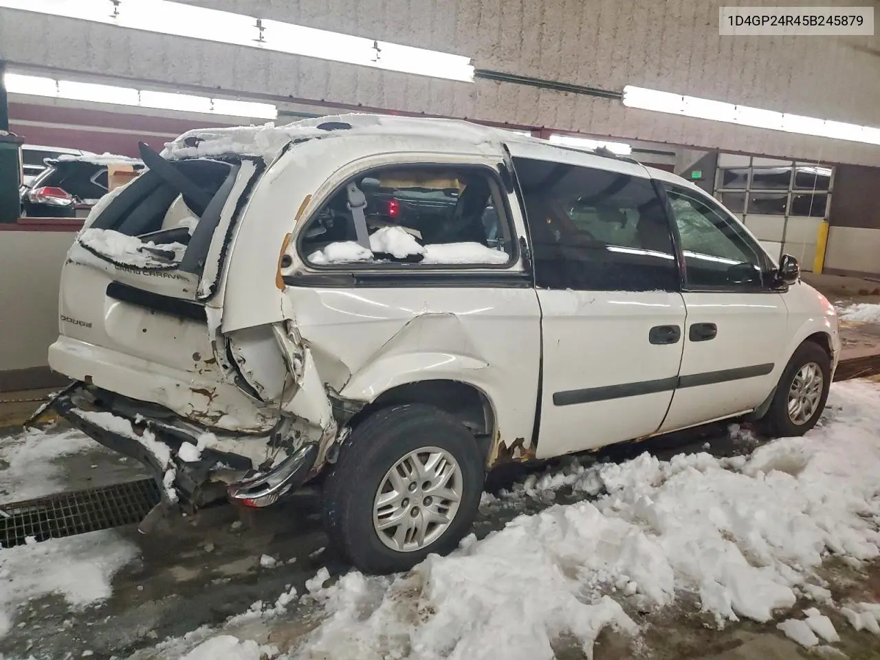 1D4GP24R45B245879 2005 Dodge Grand Caravan Se