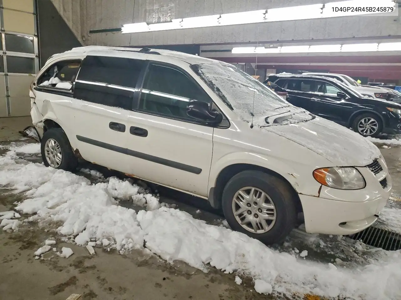 1D4GP24R45B245879 2005 Dodge Grand Caravan Se