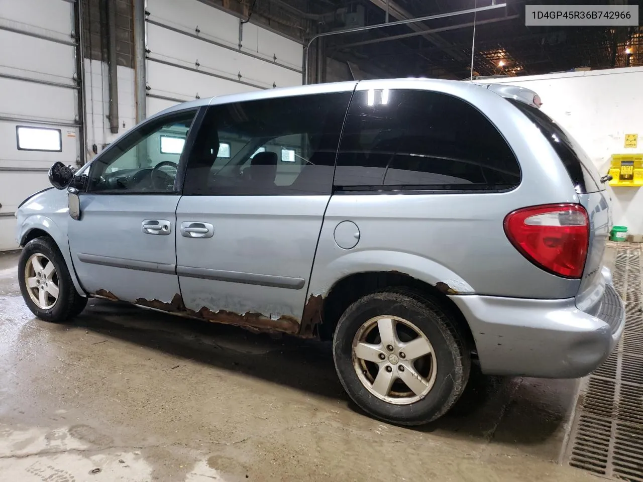 2006 Dodge Caravan Sxt VIN: 1D4GP45R36B742966 Lot: 67773924