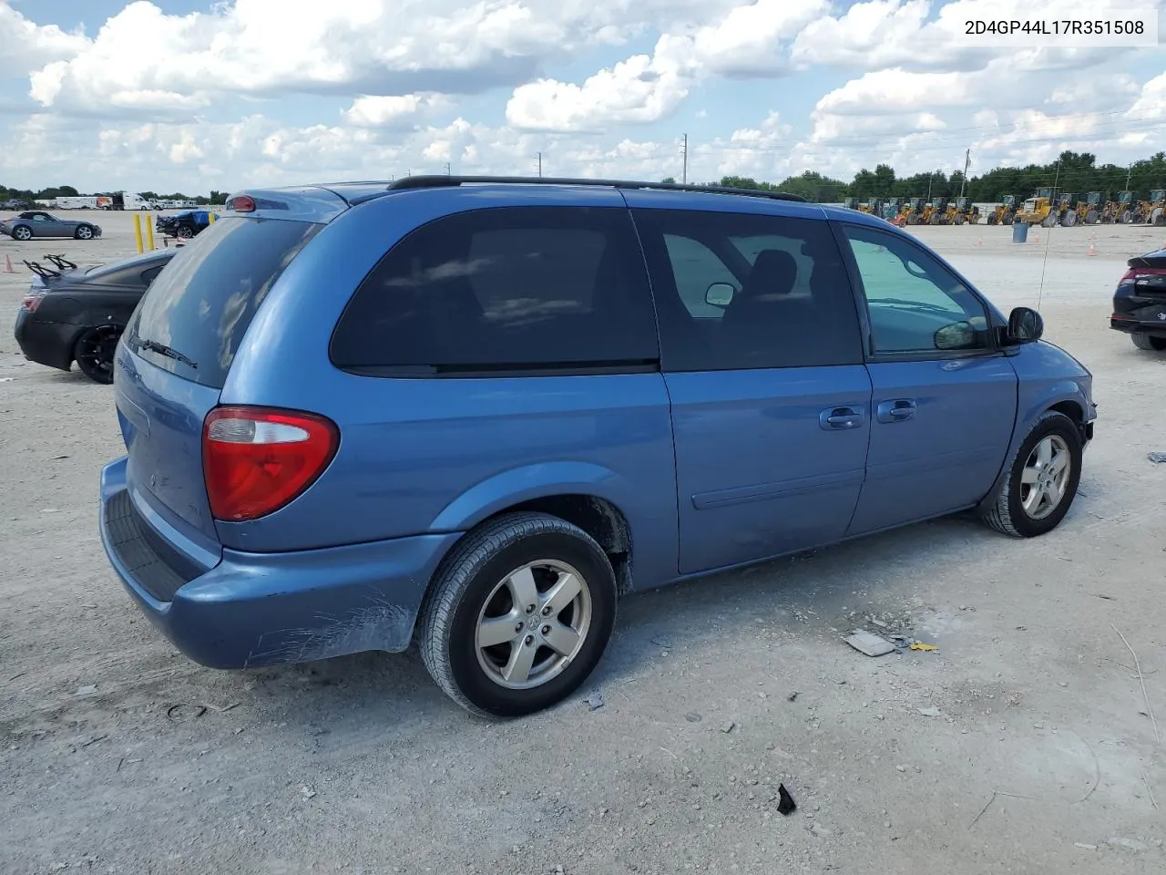 2007 Dodge Grand Caravan Sxt VIN: 2D4GP44L17R351508 Lot: 52912604