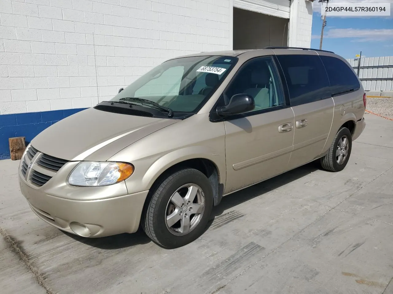 2007 Dodge Grand Caravan Sxt VIN: 2D4GP44L57R360194 Lot: 68753754