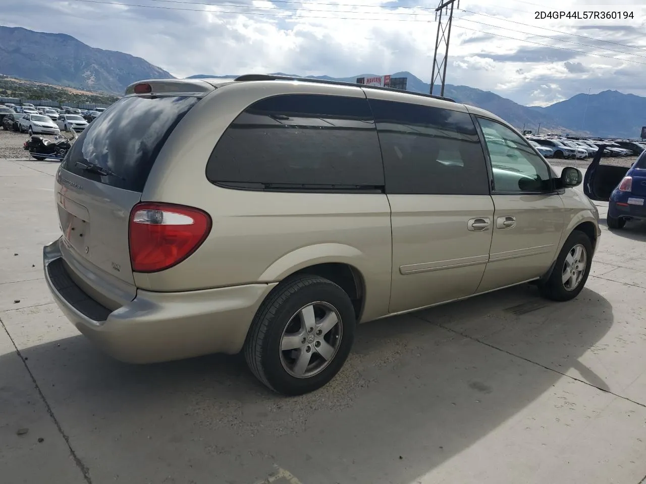 2D4GP44L57R360194 2007 Dodge Grand Caravan Sxt