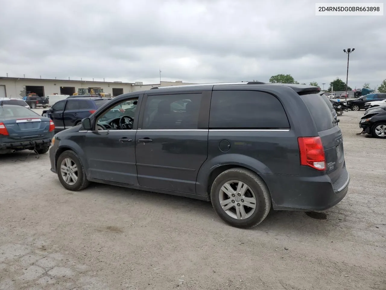 2011 Dodge Grand Caravan Crew VIN: 2D4RN5DG0BR663898 Lot: 54788324