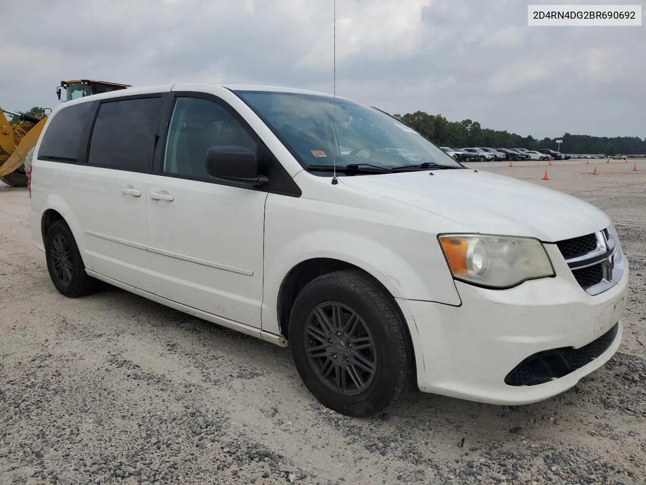 2011 Dodge Grand Caravan Express VIN: 2D4RN4DG2BR690692 Lot: 57501324