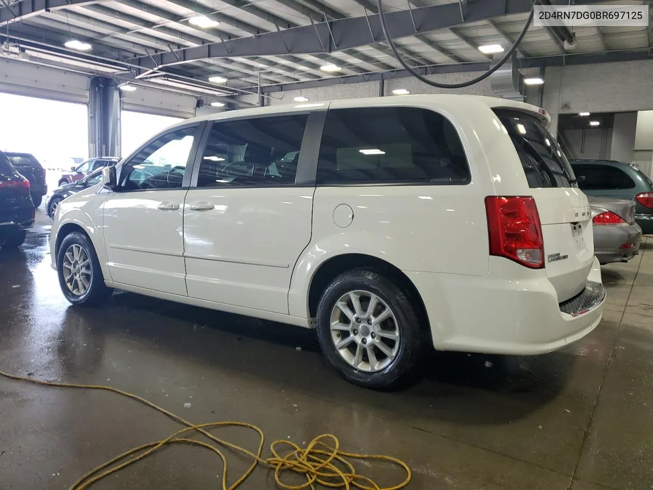 2011 Dodge Grand Caravan R/T VIN: 2D4RN7DG0BR697125 Lot: 66491484