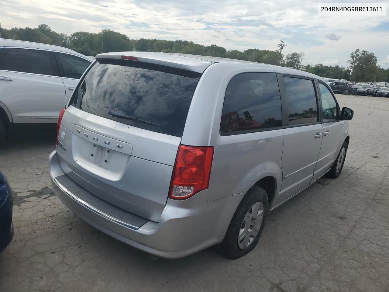 2011 Dodge Grand Caravan Express VIN: 2D4RN4DG9BR613611 Lot: 71673634