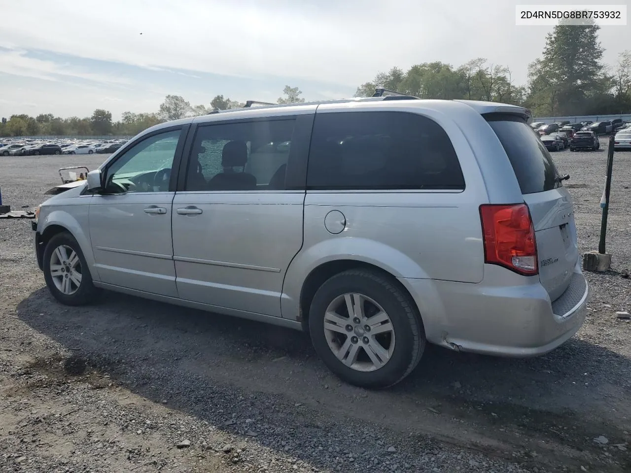 2011 Dodge Grand Caravan Crew VIN: 2D4RN5DG8BR753932 Lot: 71833304