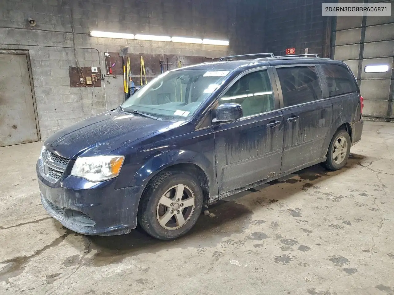 2D4RN3DG8BR606871 2011 Dodge Grand Caravan Mainstreet