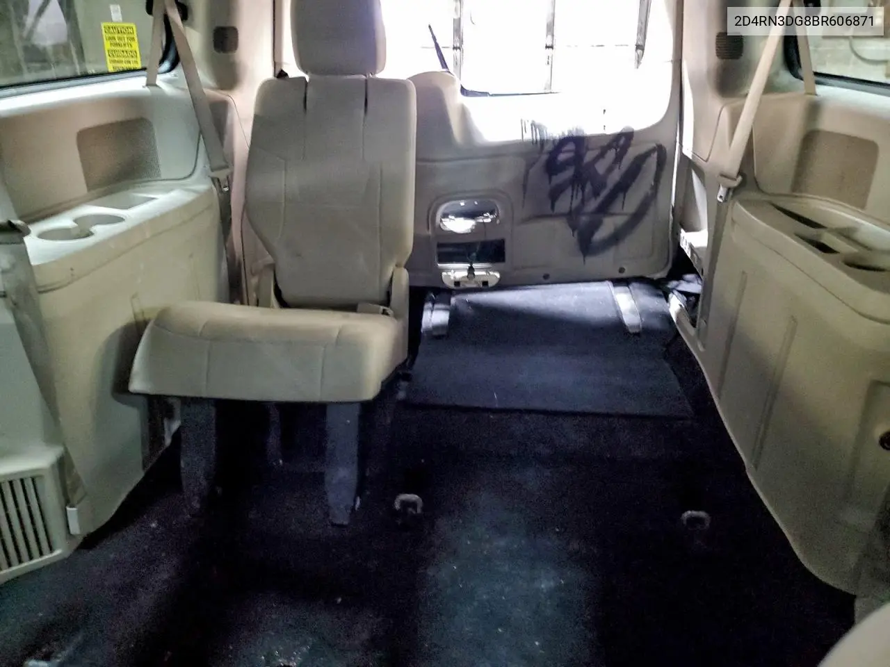 2D4RN3DG8BR606871 2011 Dodge Grand Caravan Mainstreet