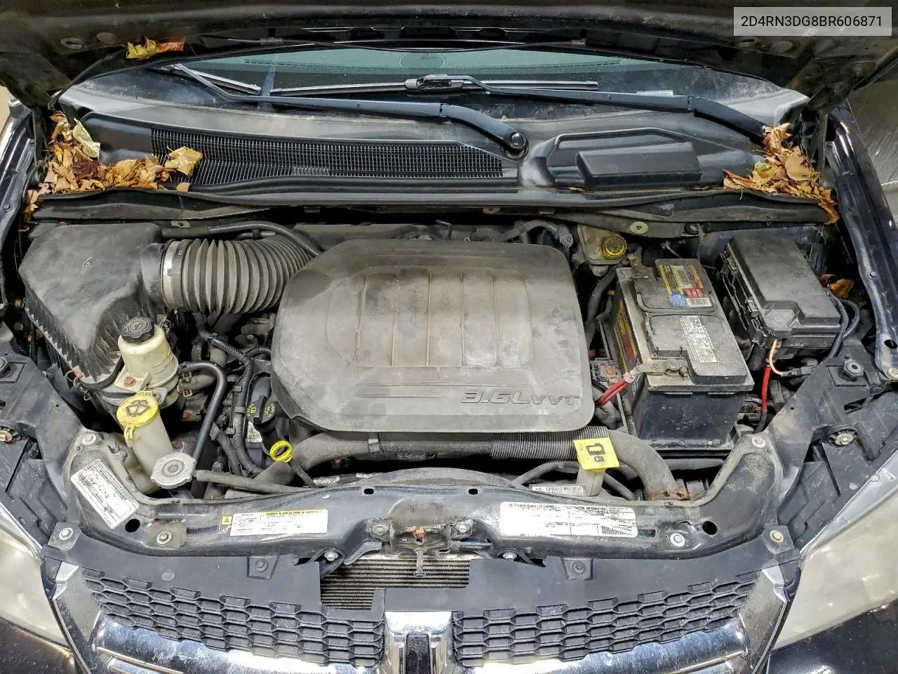 2D4RN3DG8BR606871 2011 Dodge Grand Caravan Mainstreet
